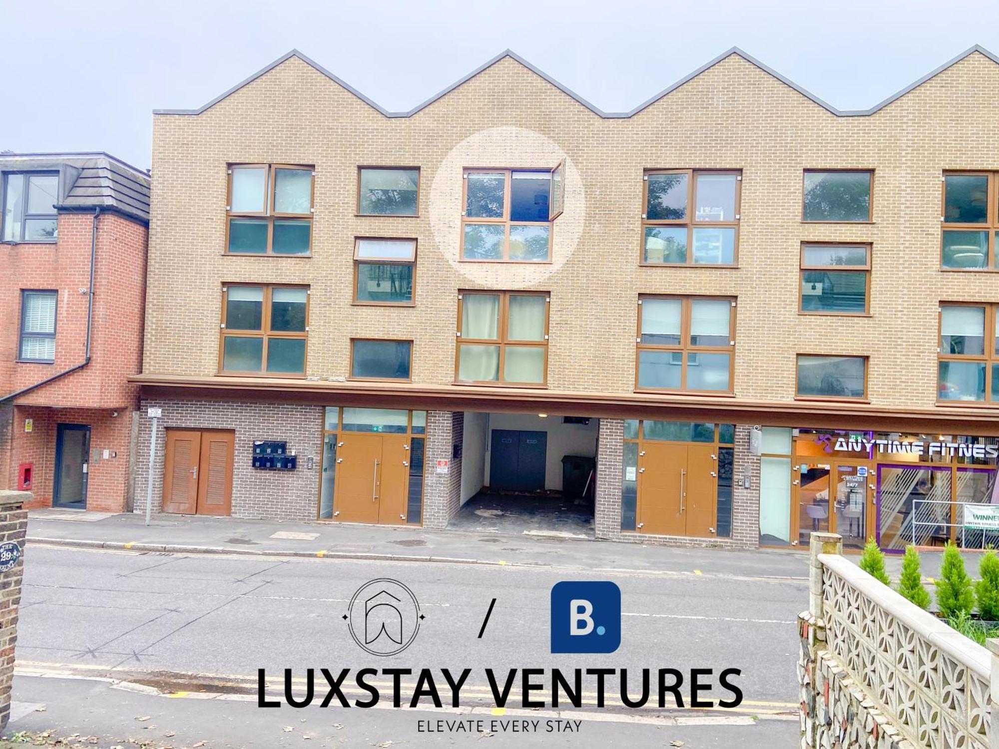 Ideal Family & Business Stay! 2 Min To Station, 10 Min To Harry Potter, 30 Min To London Euston & Free Parking! واتفورد المظهر الخارجي الصورة